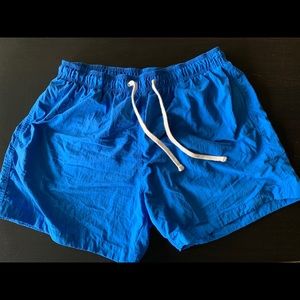 Men’s size large H&M swim trucks.